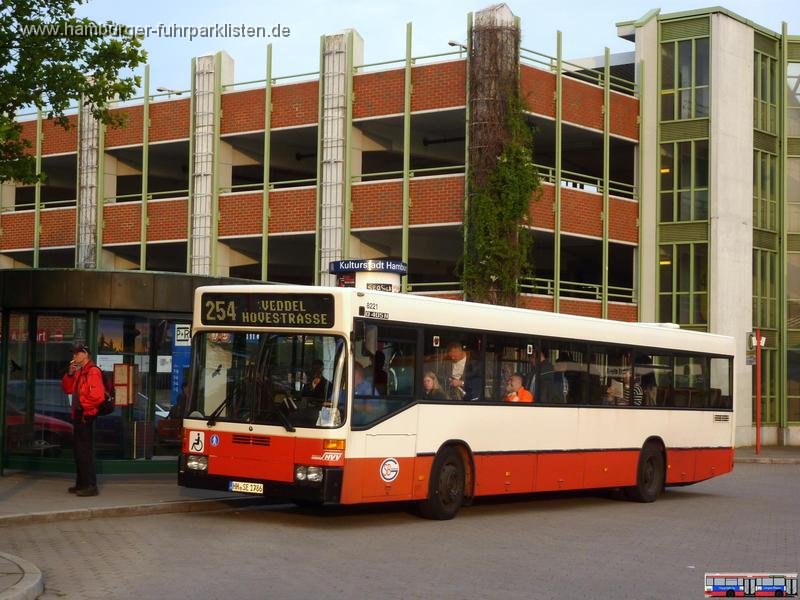 01) 8221-62,SBG,JN.jpg